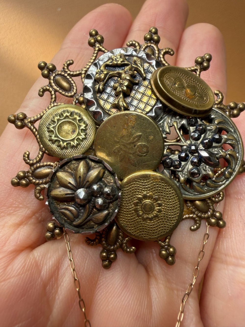 Handmade Vintage Button Collage Brooch – Steampunk Victorian Style - Picture 2 of 12